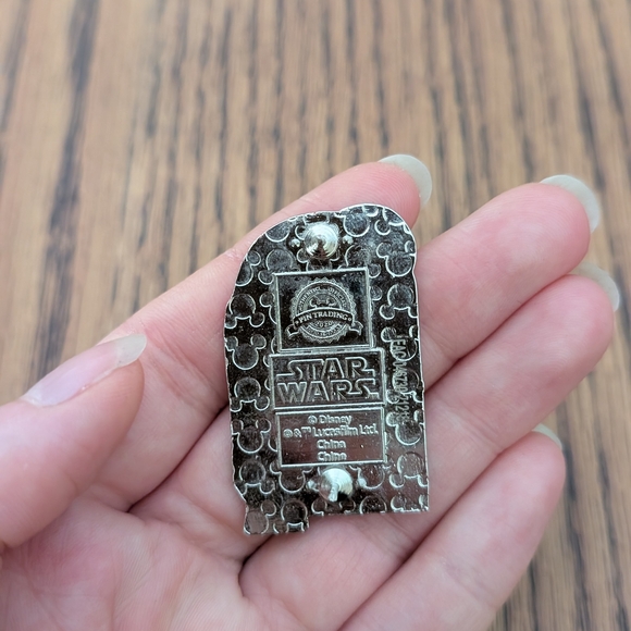 Star Wars Pin - Picture 2 of 4